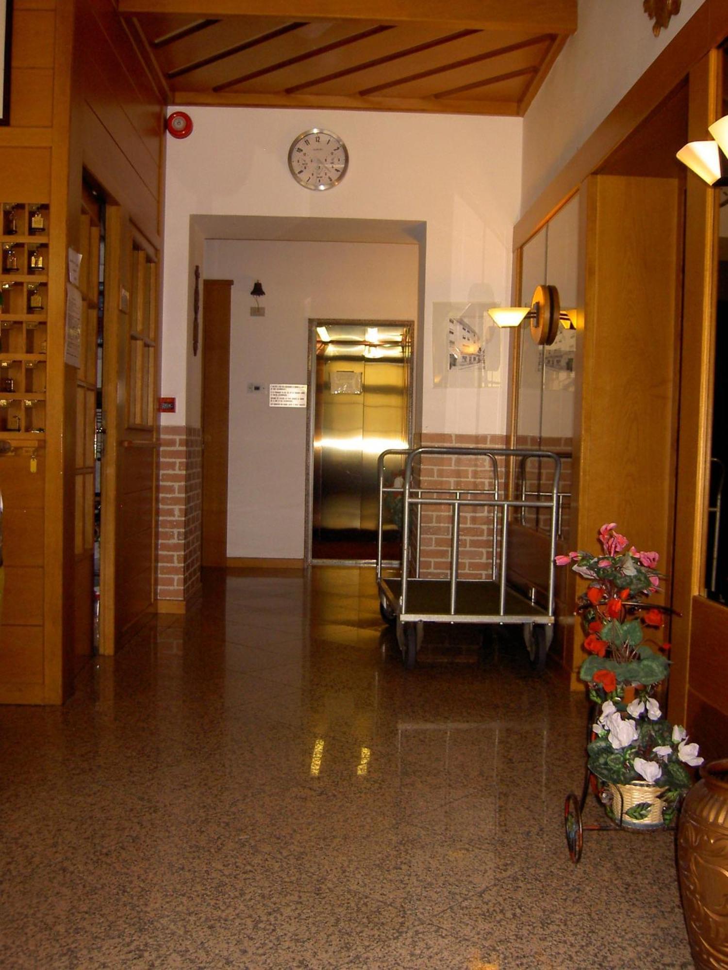 Hotel Doria Nago Kültér fotó