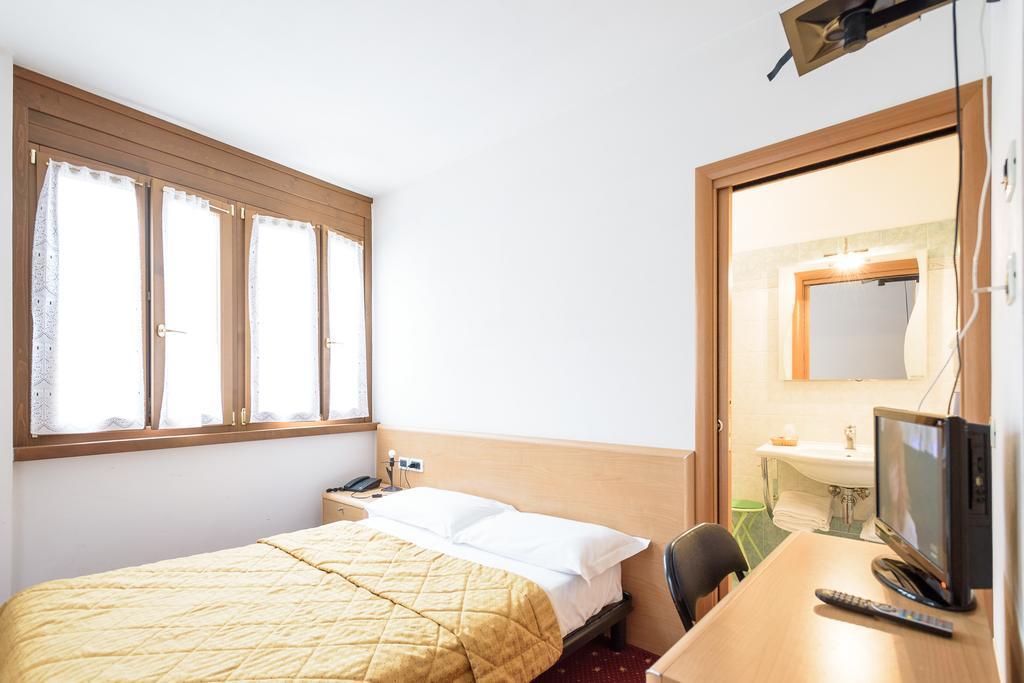 Hotel Doria Nago Kültér fotó